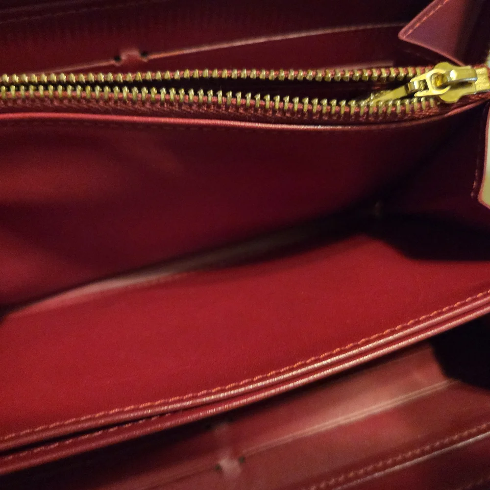 VEUC ! Louis Vuitton Rouge Leather Wallet with Signature Monogram - Picture 6 of 10